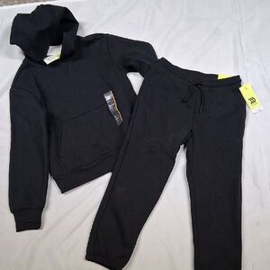 NWT All in Motion Kids Black Jogger Set Sz. 6/7